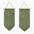 Décoration murale macramé 40 x 85 cm vert sauge en corde textile avec franges style bohème