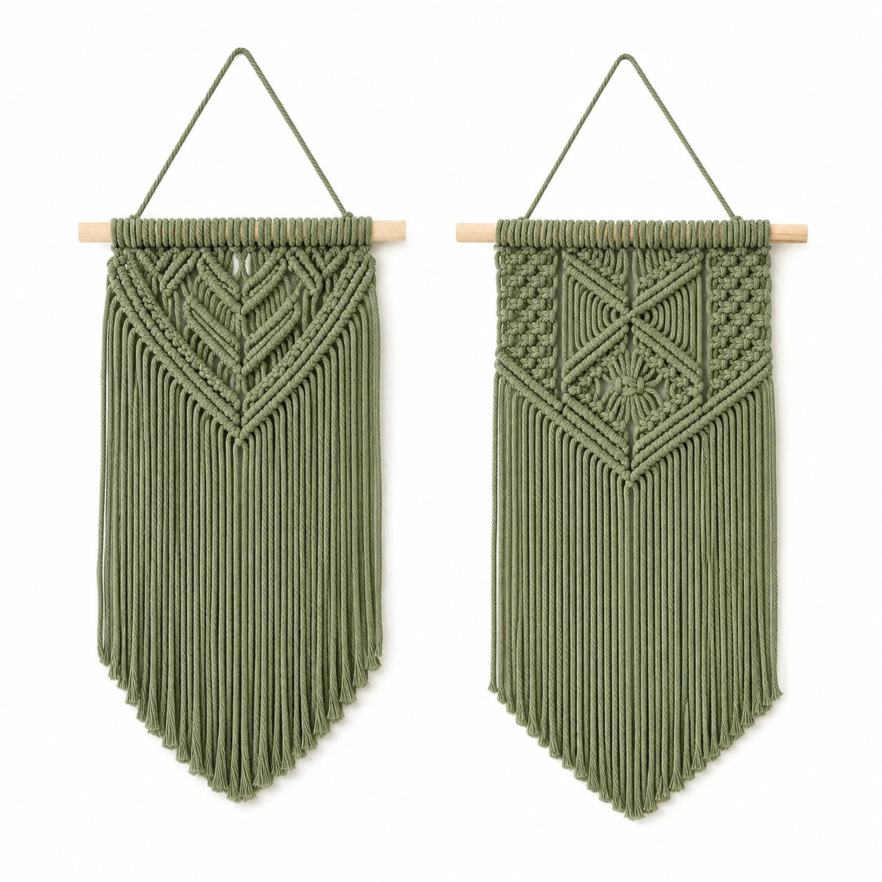 Décoration murale macramé 40 x 85 cm vert sauge en corde textile avec franges style bohème